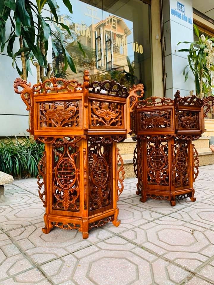 đèn lồng gỗ hương kích thước cao 48 cm rộng 48 cm