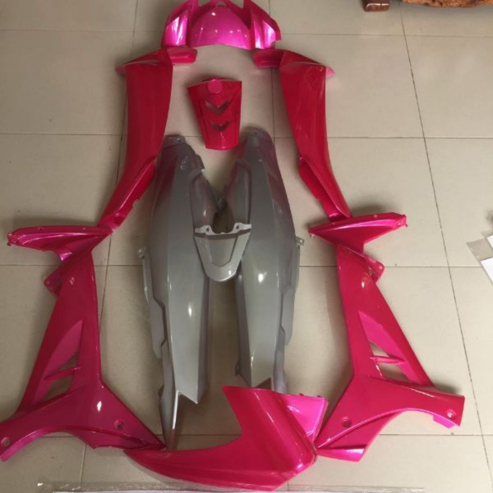 Dàn áo Sirius màu hồng bạc tặng kèm tem và ốc