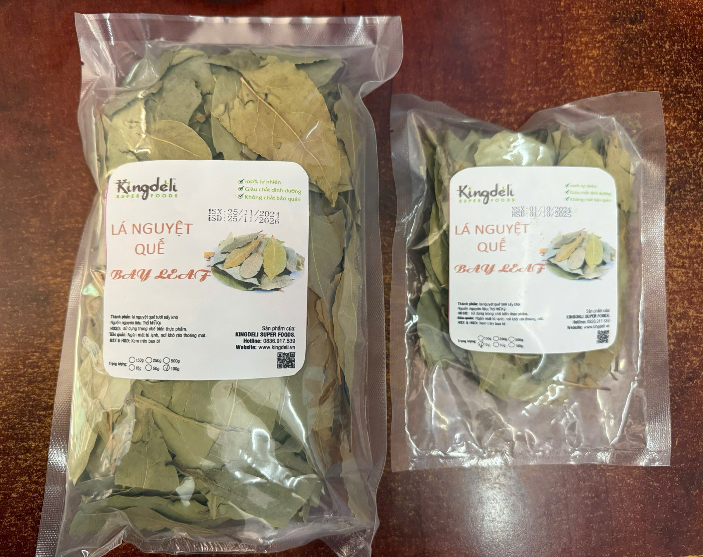 Lá nguyệt quế khô / Bay leaves