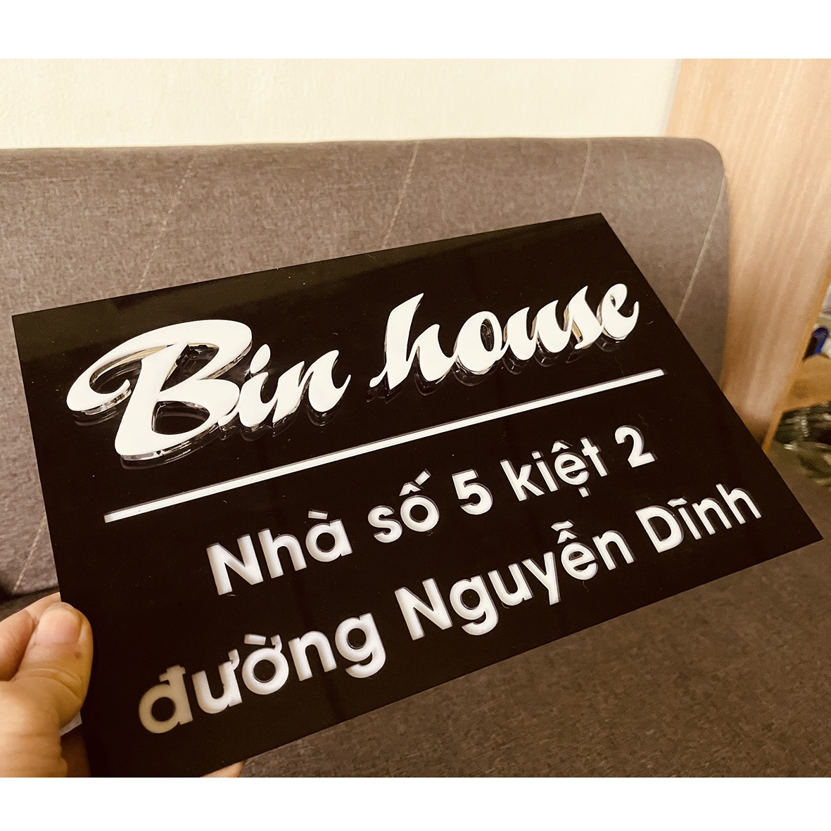 Biển số nhà mica chữ nổi cắt theo yêu cầu
