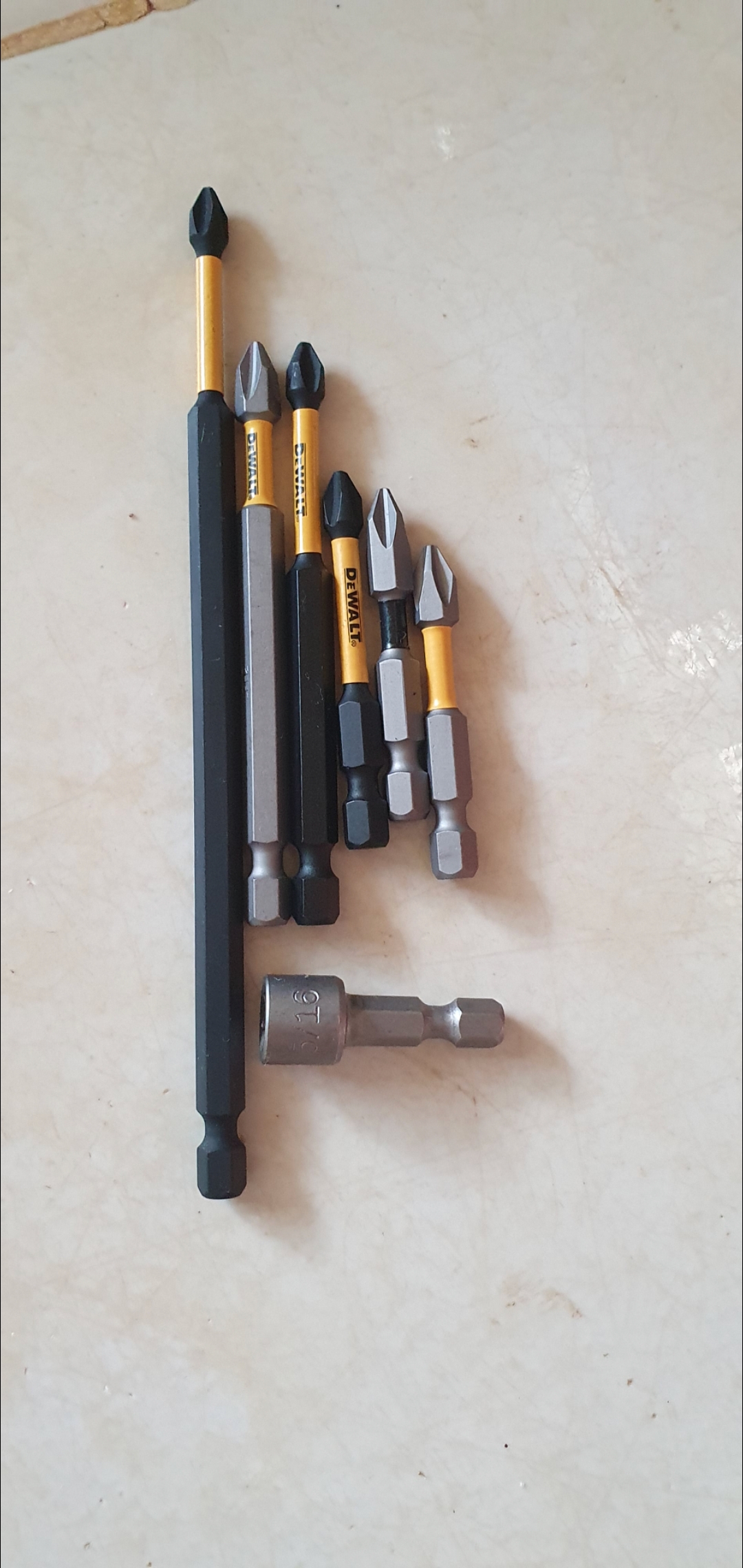 Combo 6 mũi vít và 1 đầu bắn tôn Mỹ