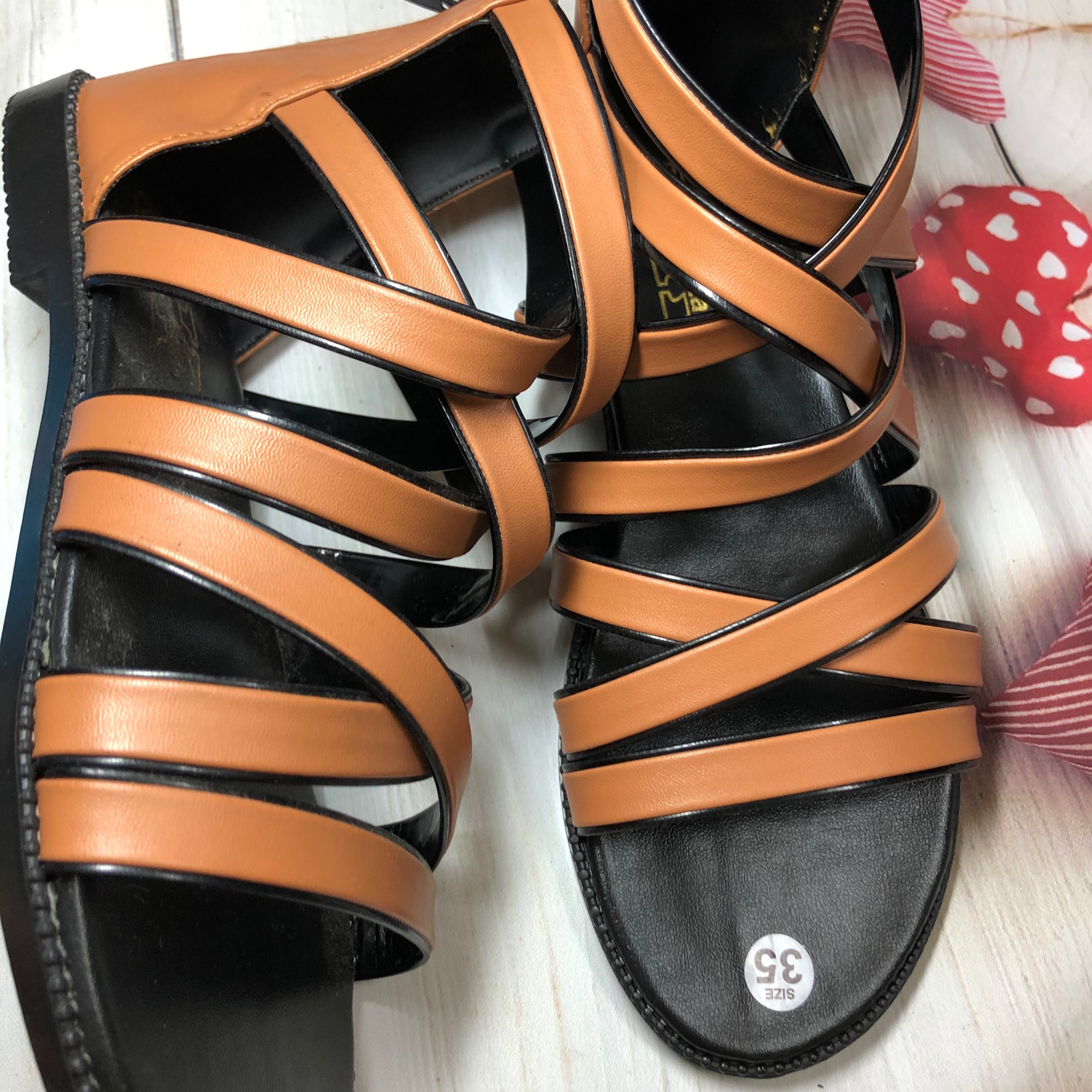 Sandal quai dan chéo chiến binh rất nhẹ