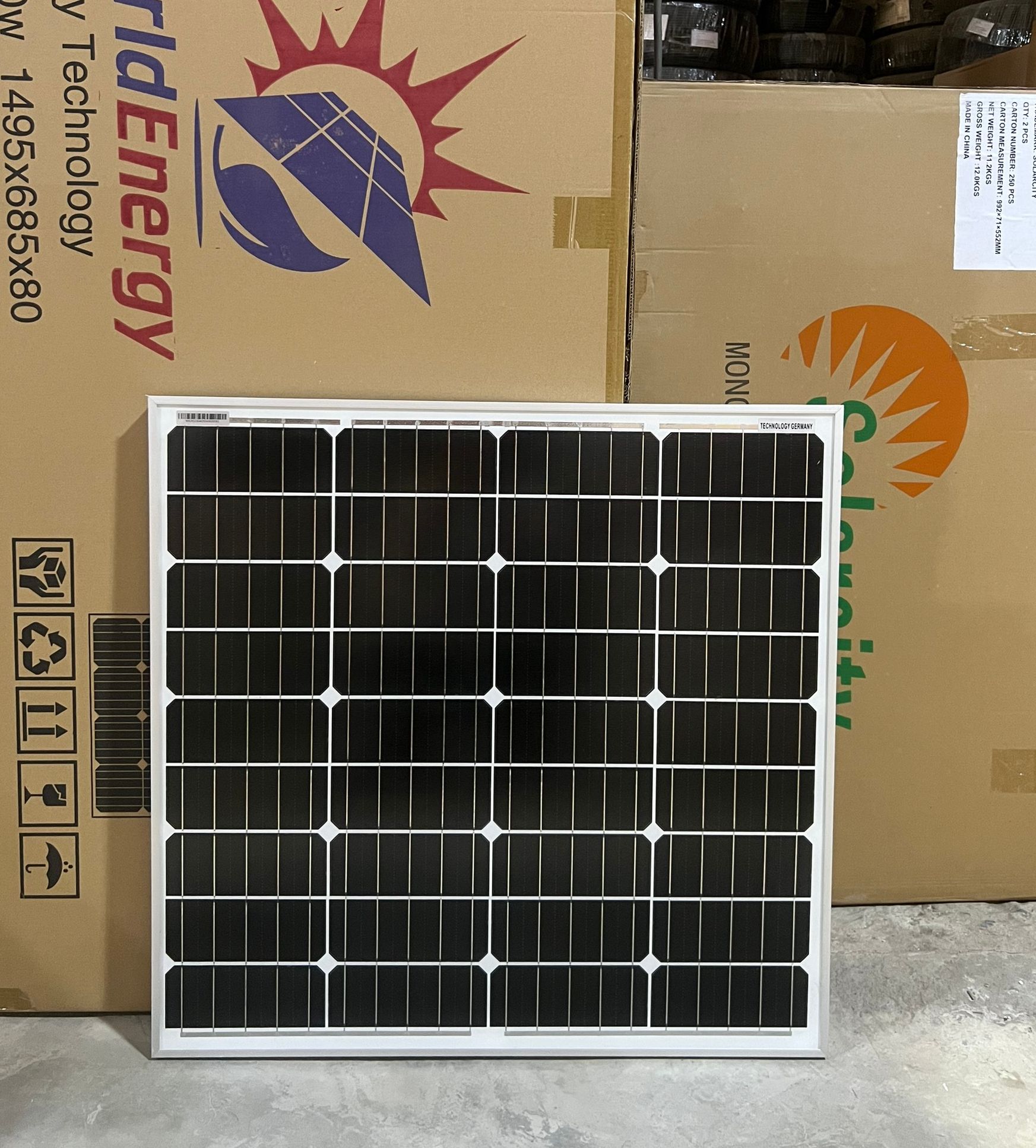 Pin năng lượng mặt trới mono 60w-18v WorldEnergy - tặng kèm cặp jack mc4 đơn (hàng chính hãng, bảo hành 12 năm)