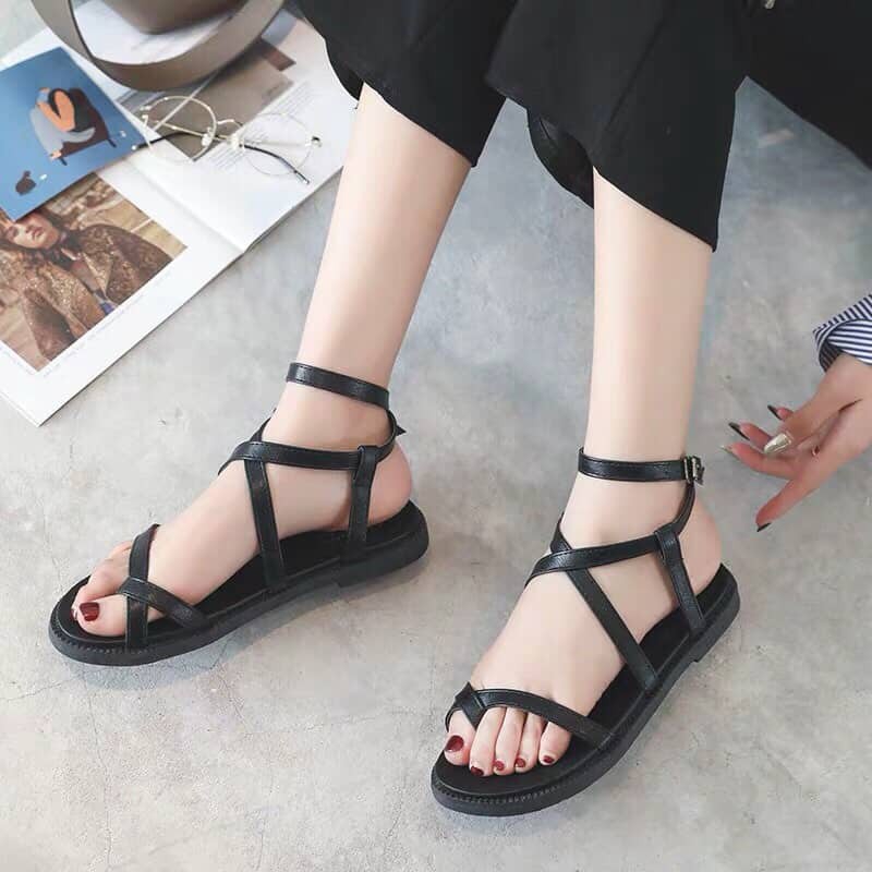 giày sandal đế bằng chiến binh đen hot hit - G02