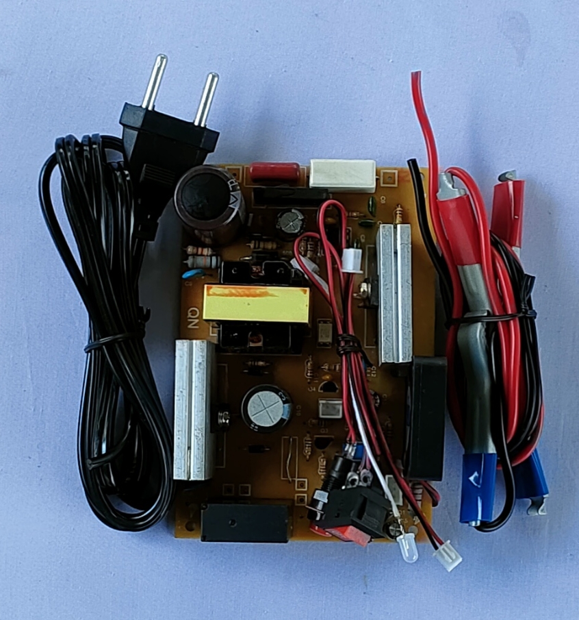 [HCM]MẠCH SẠC BÌNH ẮC QUY 12V TỰ ĐỘNG 15A