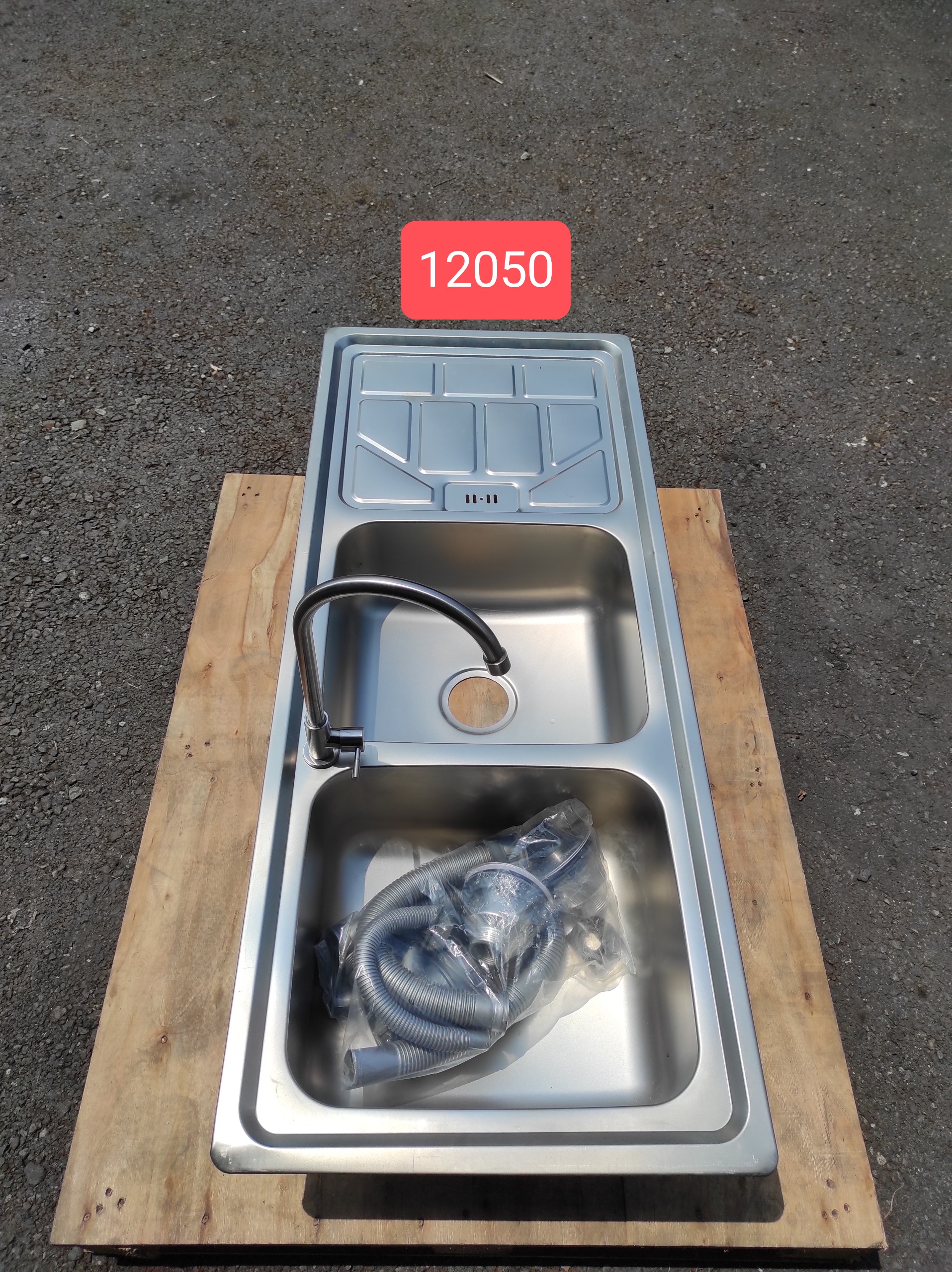 ROYAL ROOM Chậu rủa chén cao cấp 2 hộc một cánh kích thước 120x50, chậu dập 12050,chậu inox 12050, chậu dập inox cao cấp kèm xả