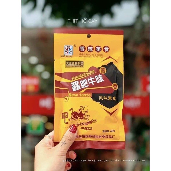 Đồ ăn vặt hàng ngày thịt hổ chay cay vàng vị bò béo sốt thơm sét 10 gói đặc biệt