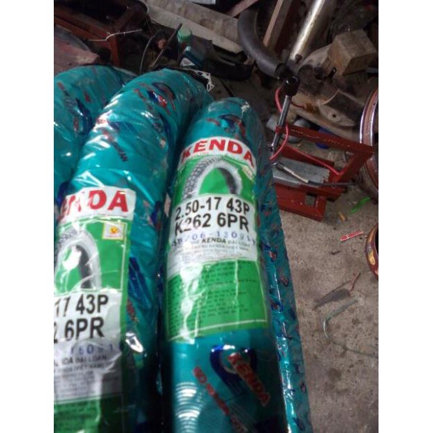 Lốp thồ KENDA ( loại địa hình,chống trơn trượt)