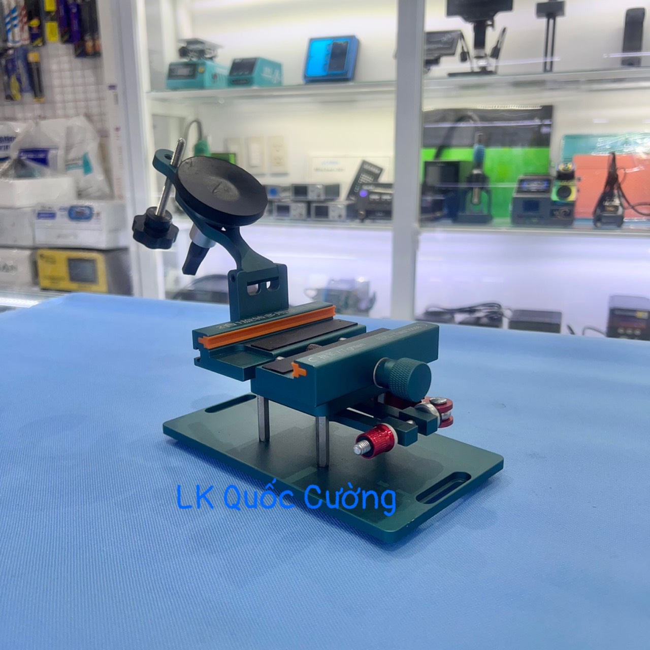 Đế kẹp tách lưng xoay 360 độ kèm tháo màn hình 2in1