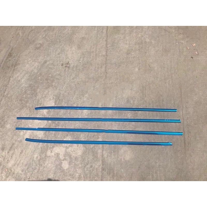 Nẹp chân kính inox hyundai grand i10