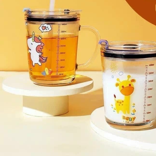 Hcm -  Ly Thủy Tinh Uống Sữa có Chia Vạch Có Nắp Đậy kèm ống hút tiện dụng