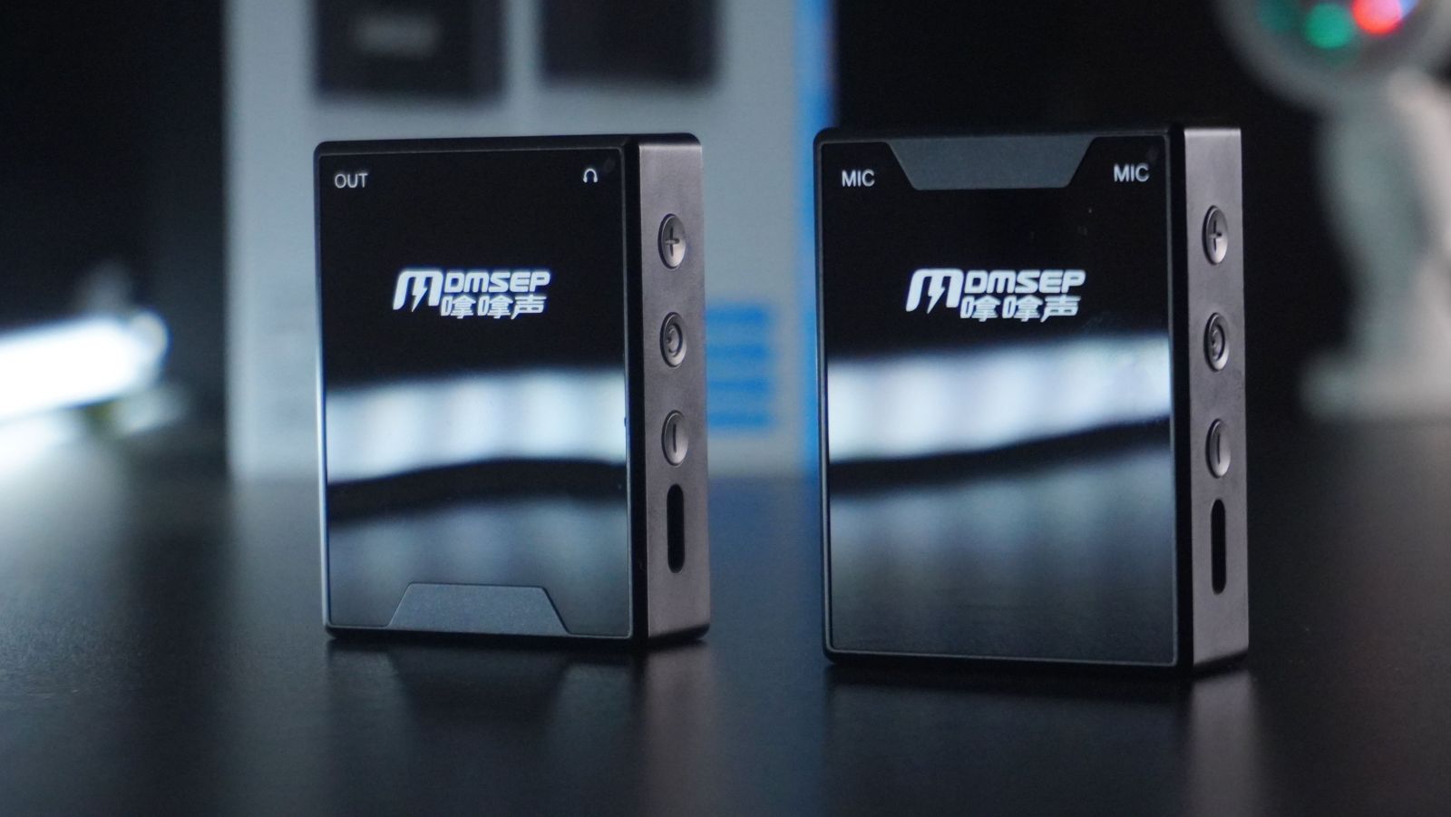 (SIÊU SALE TO) Micro Cài Áo Thu Âm Không Dây, Micro Cài Áo Wireless MDMSEP M18 - MIC Nhỏ Gọn, Chống Ồn, Chống Nhiễu, Lọc Âm Cực Tốt, Thích Hợp Quay Vlog, Thuyết Trình, Livestream, Review Sản Phẩm, Tặng Jack Chuyển Lightning, TypeC Ra 3.5mm