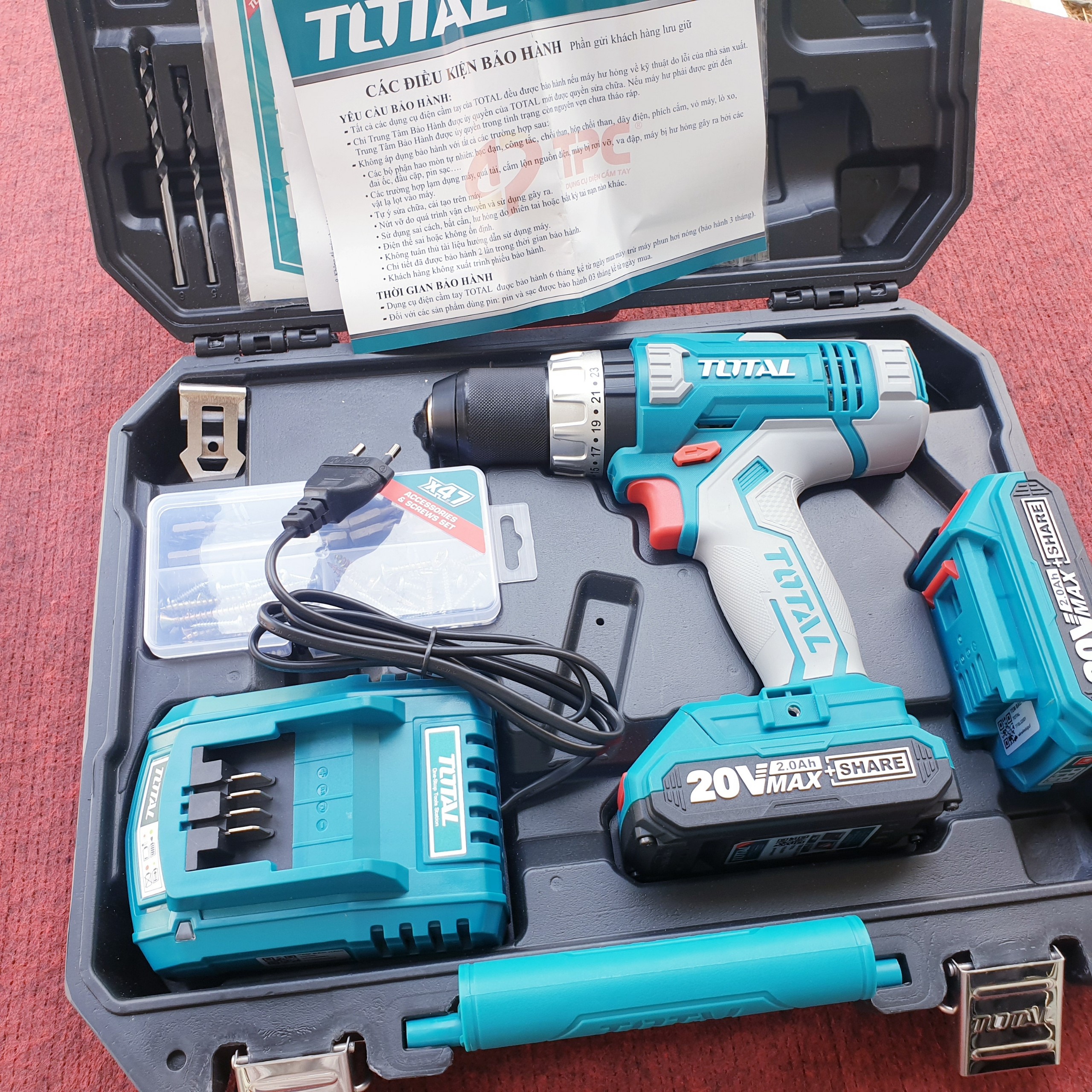 Máy khoan búa dùng pin lithium 20v total tidli2003
