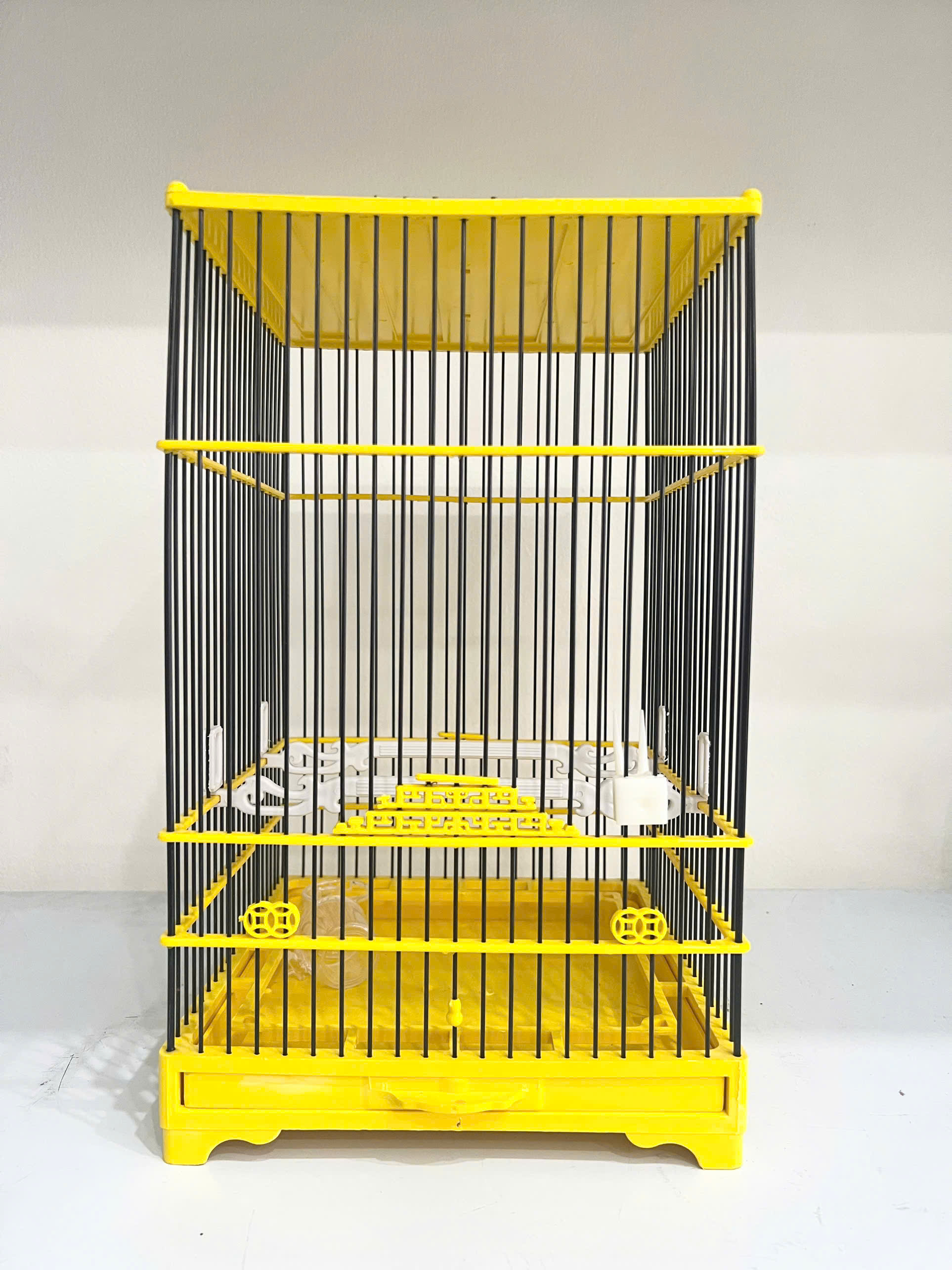 Khung lồng chim hút mật lồng chim khuyên nhựa Vuông Cao 3 vanh 21x30cm nhiều màu sắc tặng kèm phụ kiện LN23 Kabosa