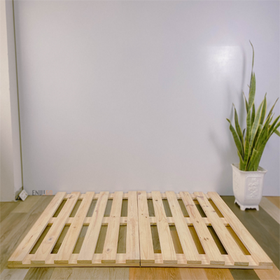 Giường pallet gỗ thông gấp gọn tiện lợi