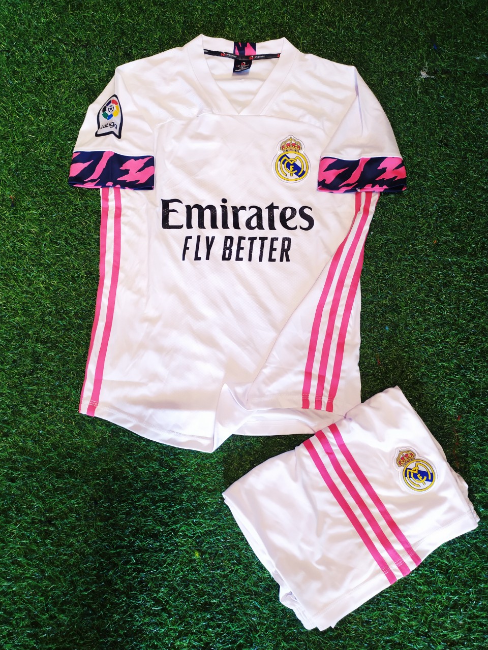 [HÀNG ĐỘC.HÌNH ẢNH CHỤP 100% TỪ SÀN PHẨM] BỘ QUẦN ÁO ĐÁ BANH CLB REAL HOME  MỚI NHẤT 2020-2021