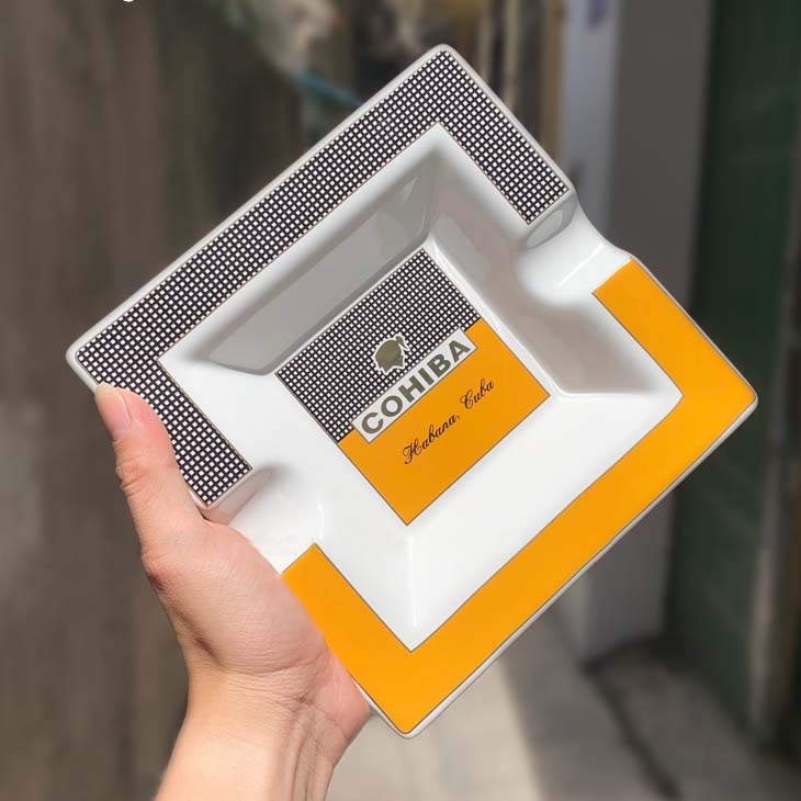 GẠT TÀN XÌ GÀ , GẠT TÀN COHIBA , GẠT TÀN CIGAR LOẠI 2 ĐIẾU CHẤT LIỆU SỨ CAO CẤP CÓ HỘP LÀM QUÀ TẶNG BIẾU SẾP