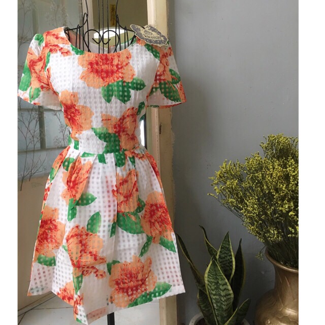 Đầm quảng châu size 55-62kí ( hàng đẹp )inbox số cân nặng khi đặt nhé