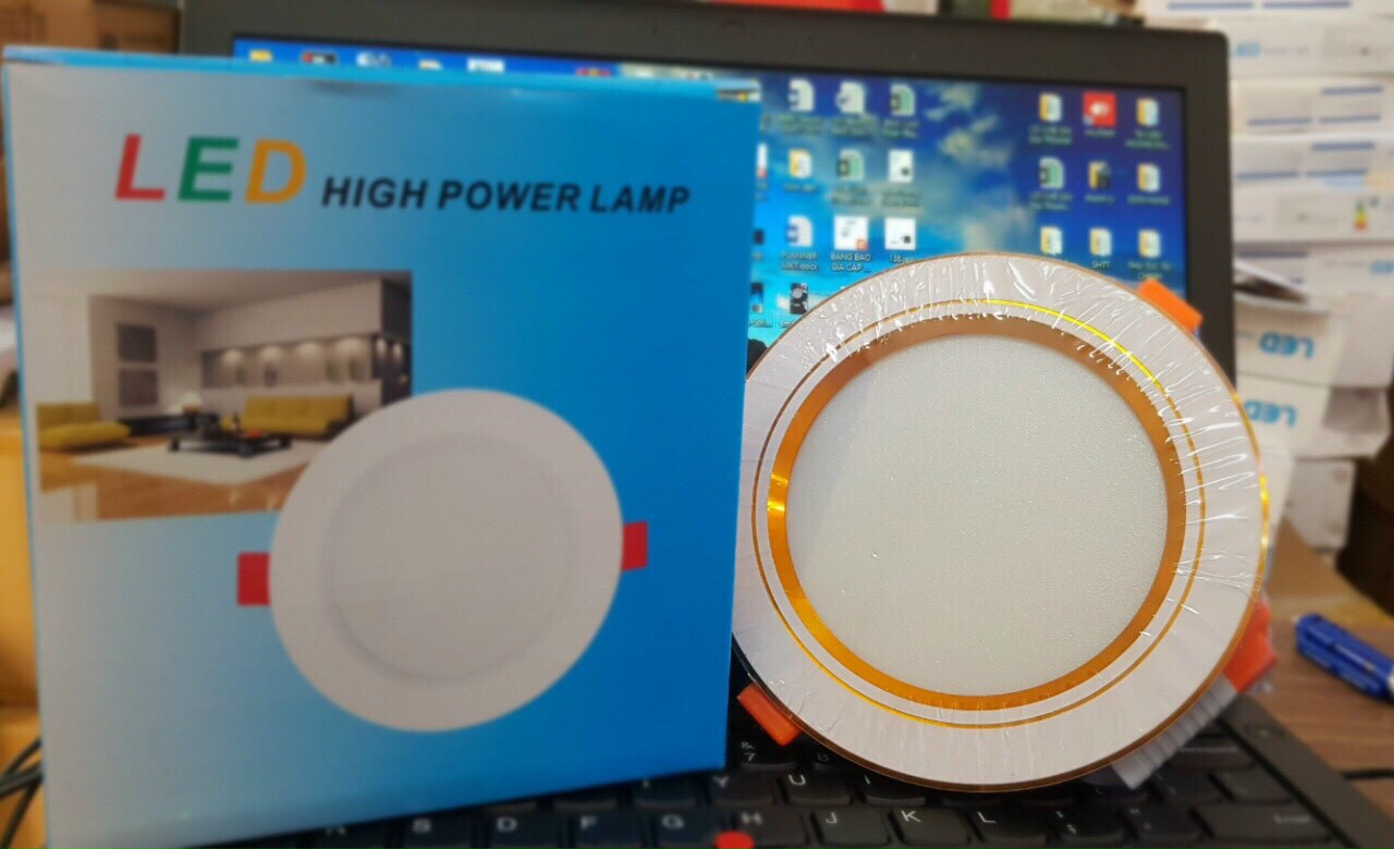 Đèn LED âm trần 7w 9w ba chế độ màu tản nhiệt nhôm