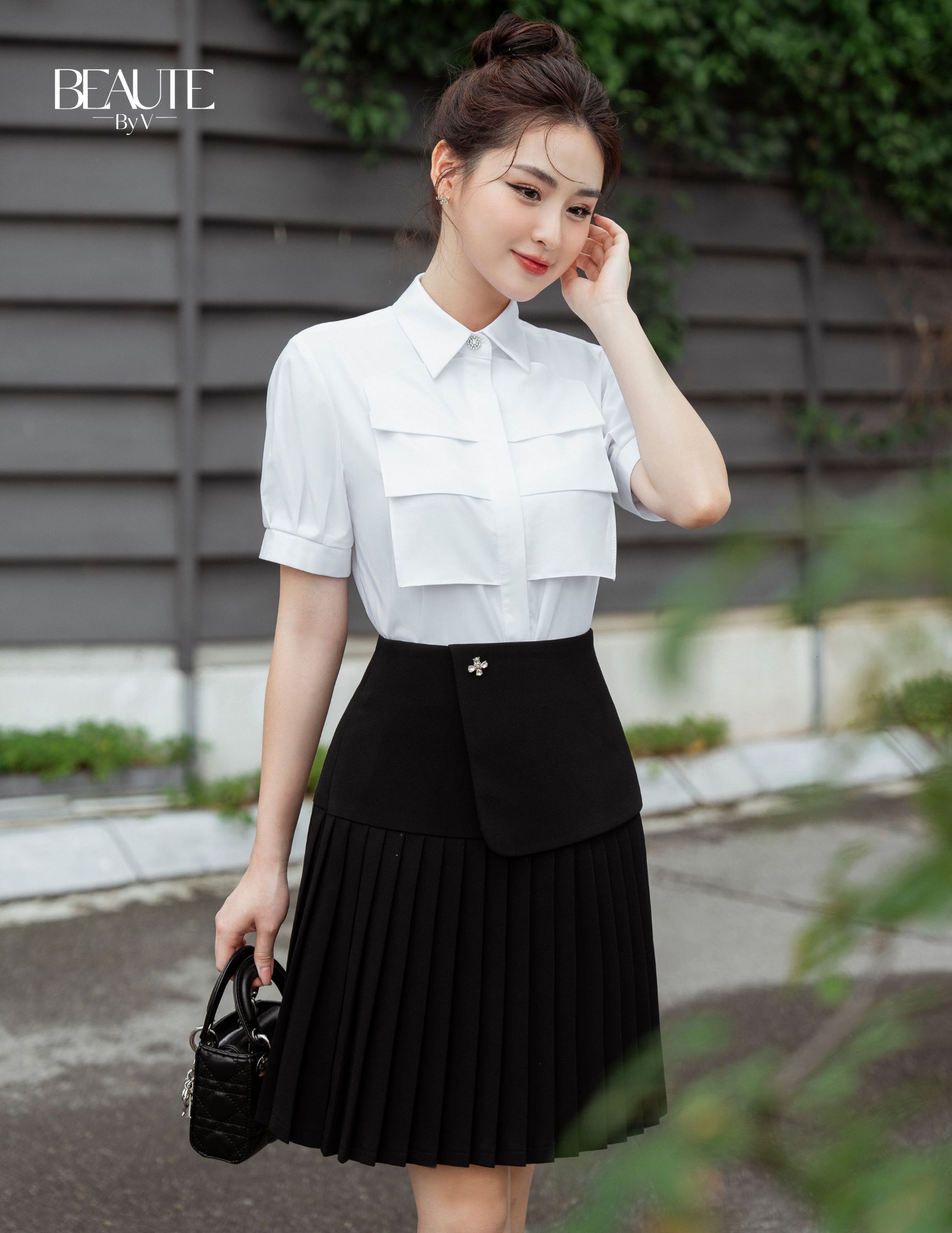 Beautebyv - chân váy nữ xếp ly nửa đính cúc eli