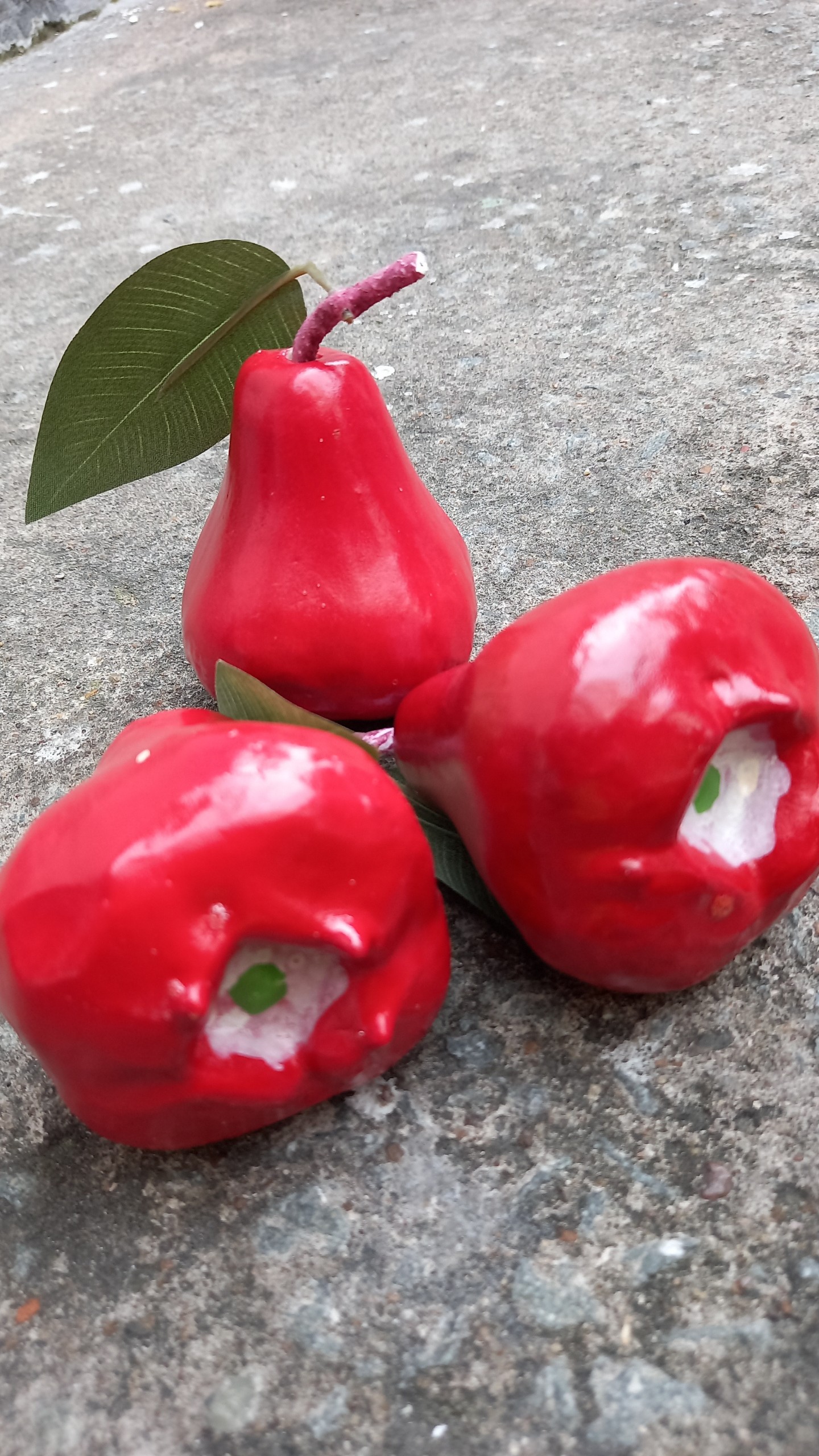 [HCM]1 Trái mận giả - trái cây giả - Hương Flower