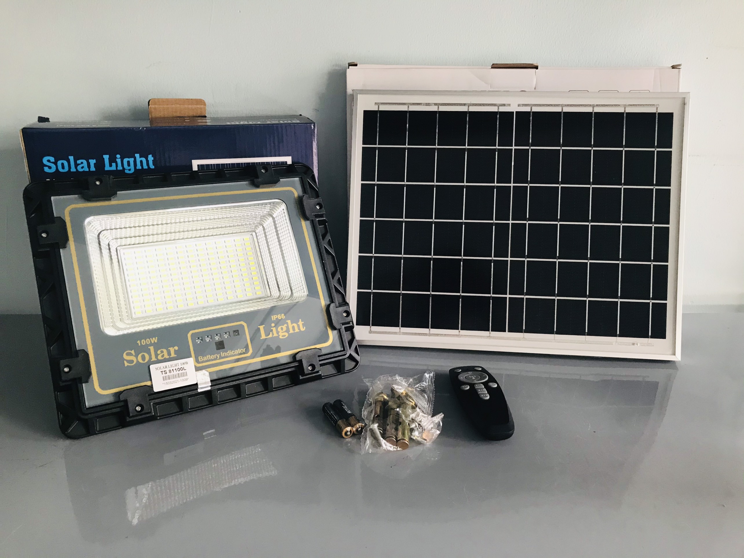 Đèn Led năng lượng mặt trời 100W  Topsolar, Giá Rẻ, Tiết Kiệm Điện