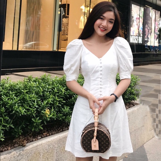 Đầm trắng tay phồng nút bọc ms94
