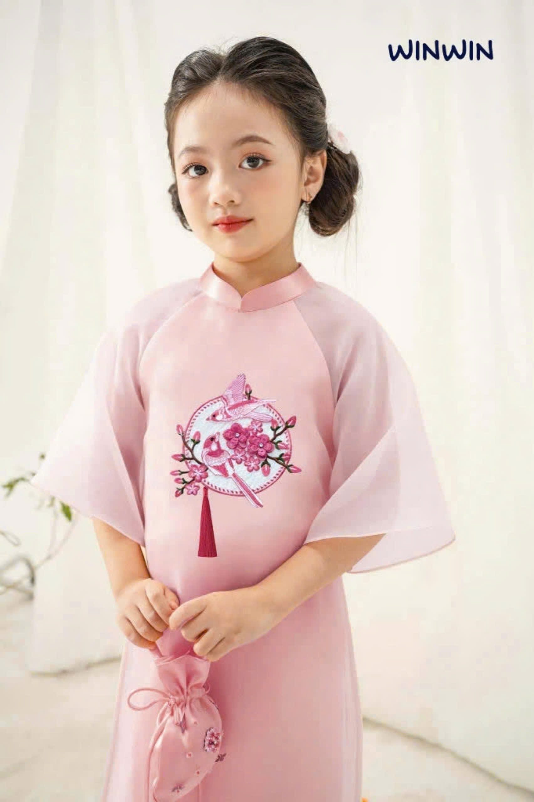 Bộ áo dài tết cho bé gái mẫu hoa mùa xuân xinh xắn diện lễ tết noel giáng sinh năm mới từ 10-40kg hàng thiết kế cao cấp