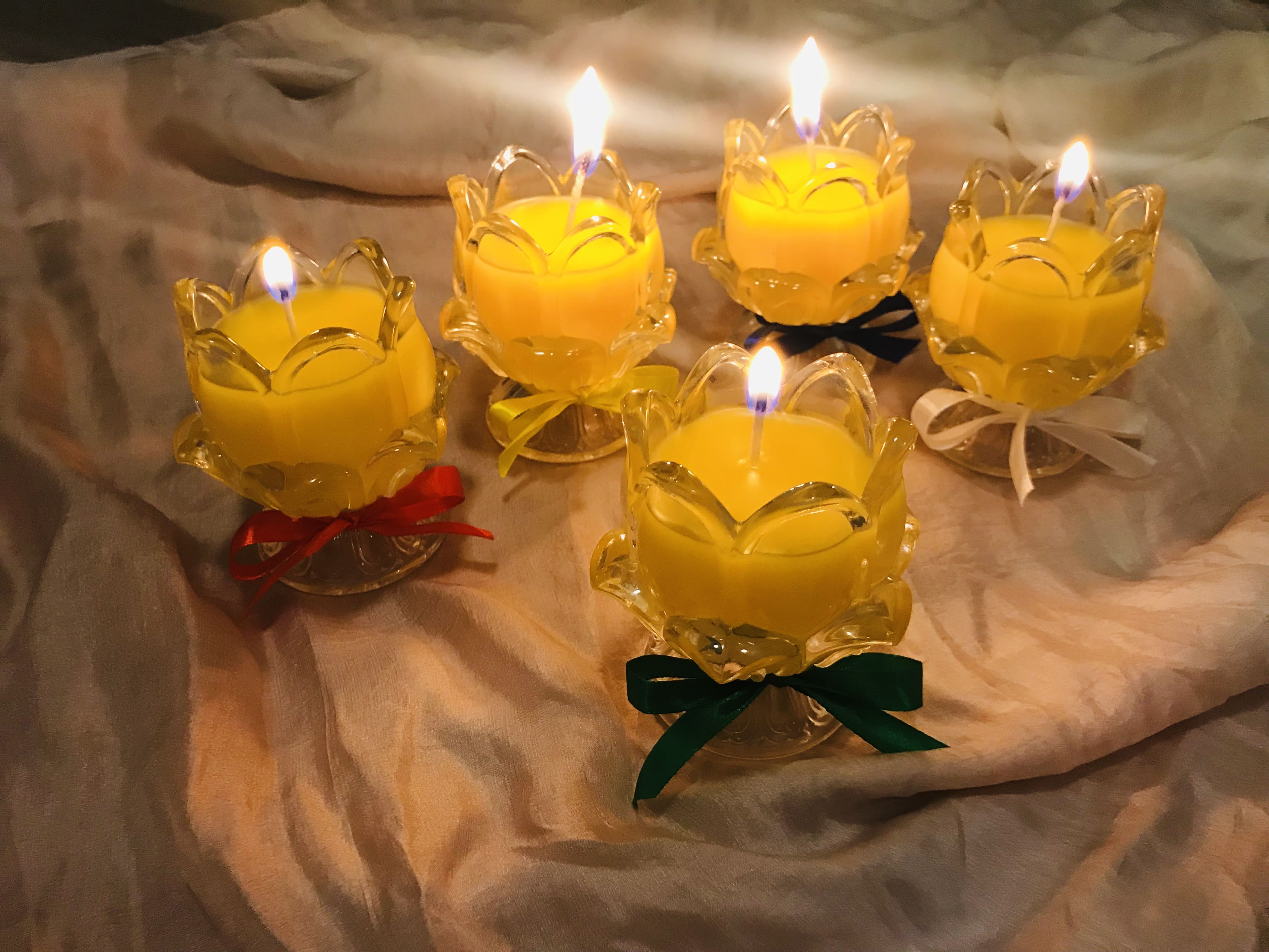 Đèn bơ cúng Phật JVALA - Sen Vàng Hỷ Lạc