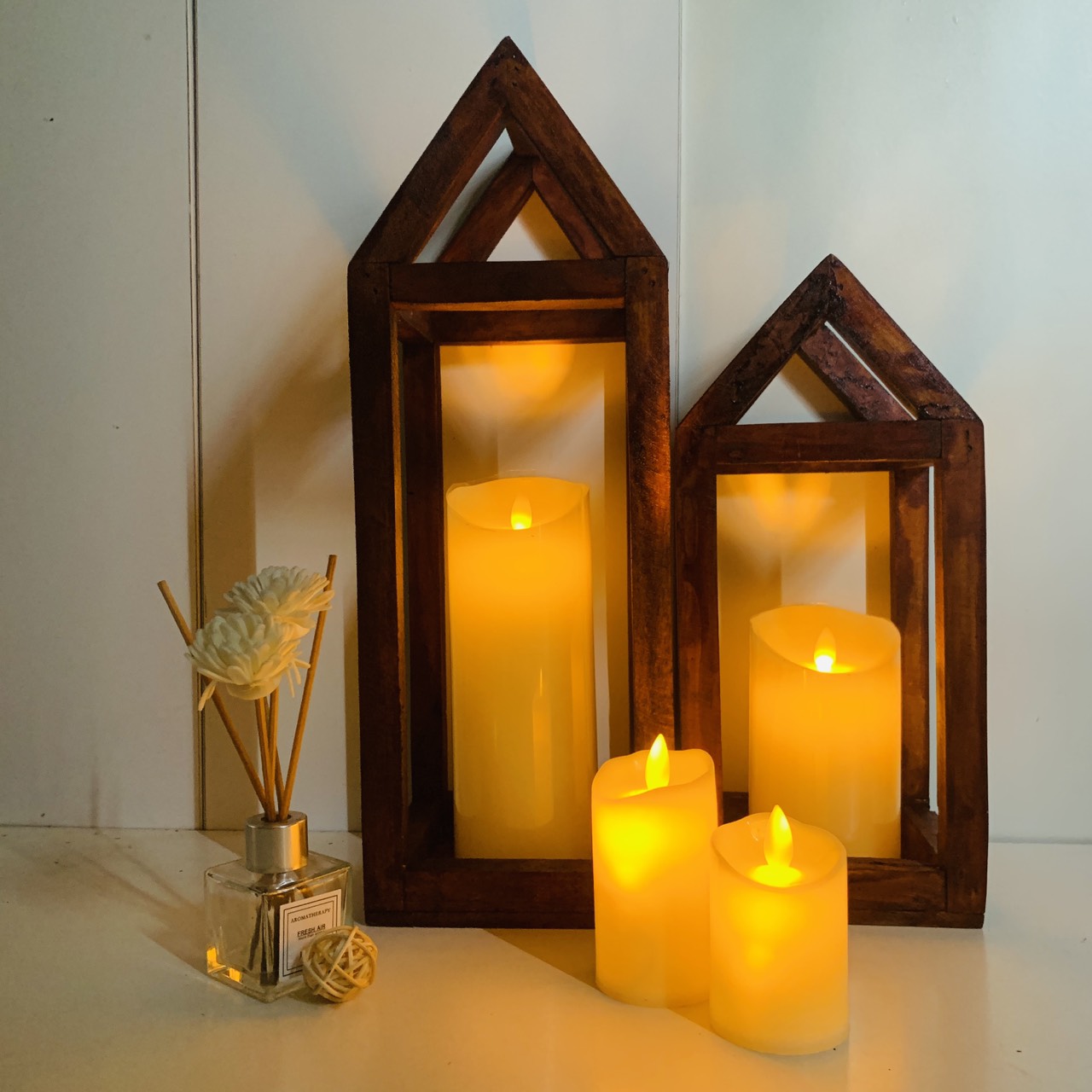 Lồng đèn trang trí tiệc cưới bằng gỗ, Đèn bão gỗ , có mái che , chất liệu gỗ thông , phong cách mộc mạc , trang trí sân vườn, hàng thủ công mỹ nghệ
