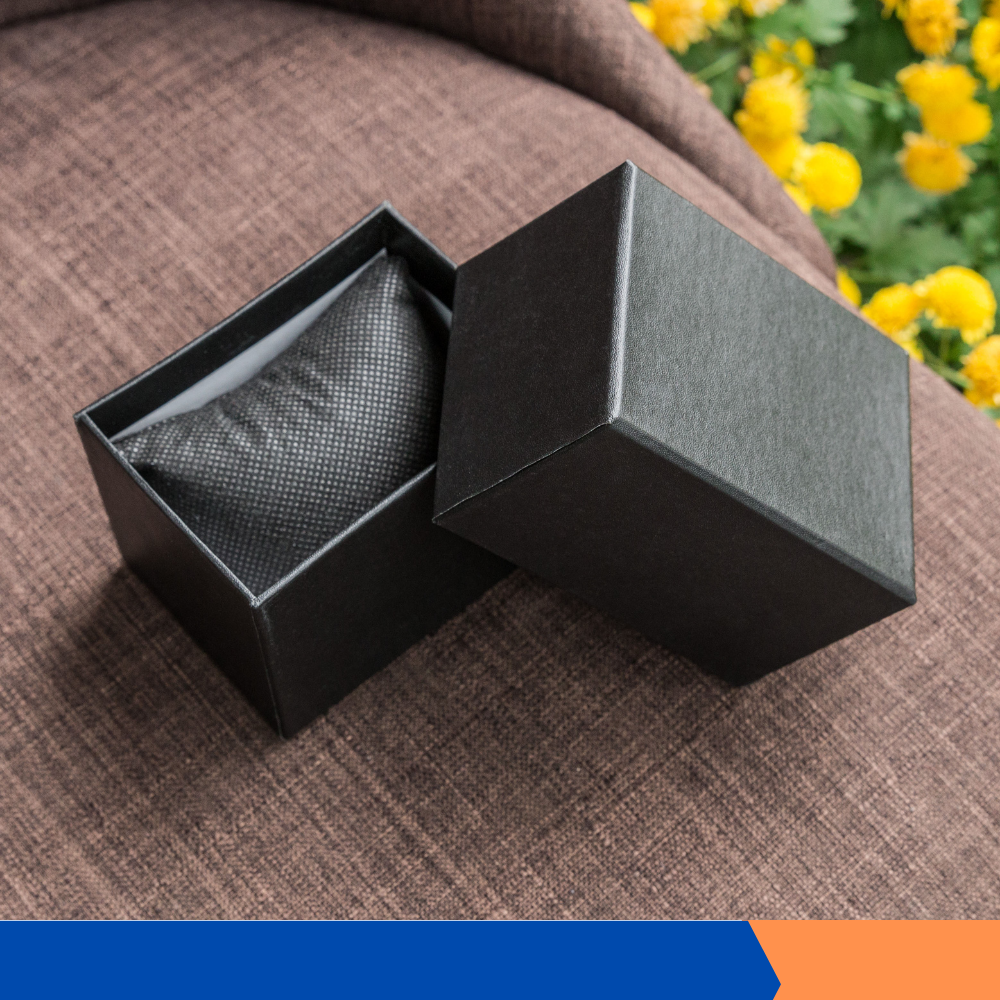 Hộp đựng đồng hồ - trang sức - thiết kế cứng cáp