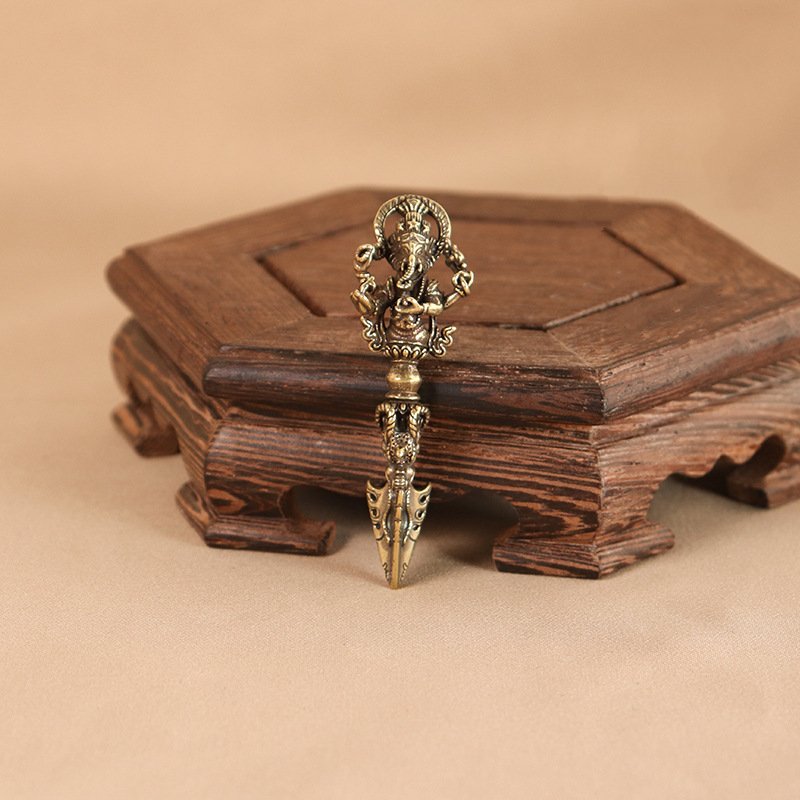 Tượng Đồng Thau Hình Chùy Kim Cang Thần Voi Ganesha - Kích Thước: 6.0 x 1.8cm