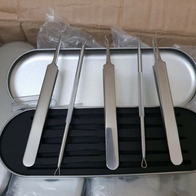 Bộ nặn mụn 5 chi tiết cao cấp