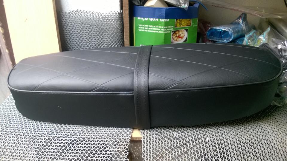 yên honda 67 sọc caro da lợp màu đen cho anh em dọn xe 67