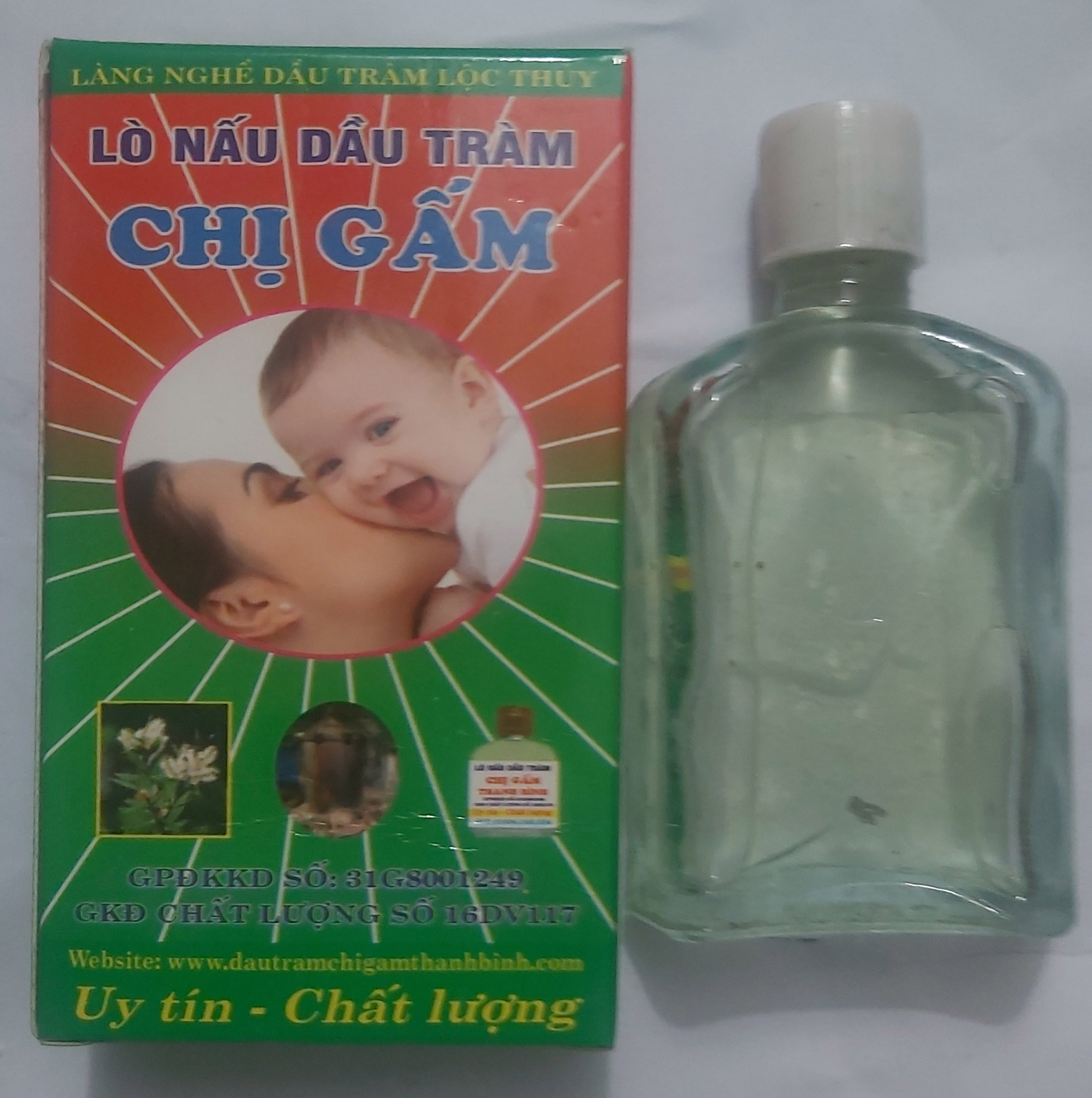 [HCM]Tinh Dầu Tràm Chị Gấm được Chiết xuất từ Cây Tràm trong Thiên Nhiên ngăn ngừa gió máy và ức chế các loại Virut 50ml