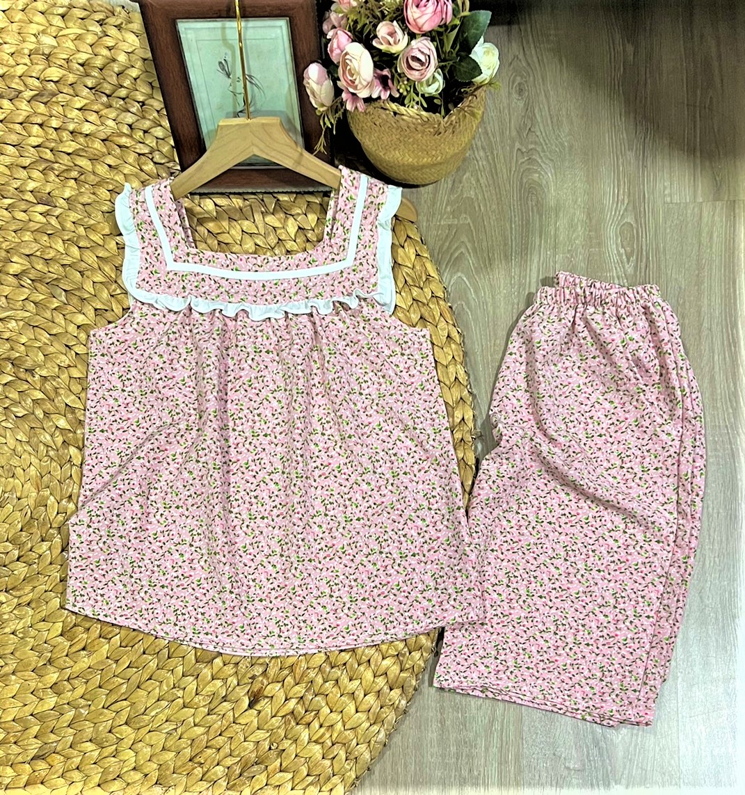 Đồ bộ lửng xinh xắn