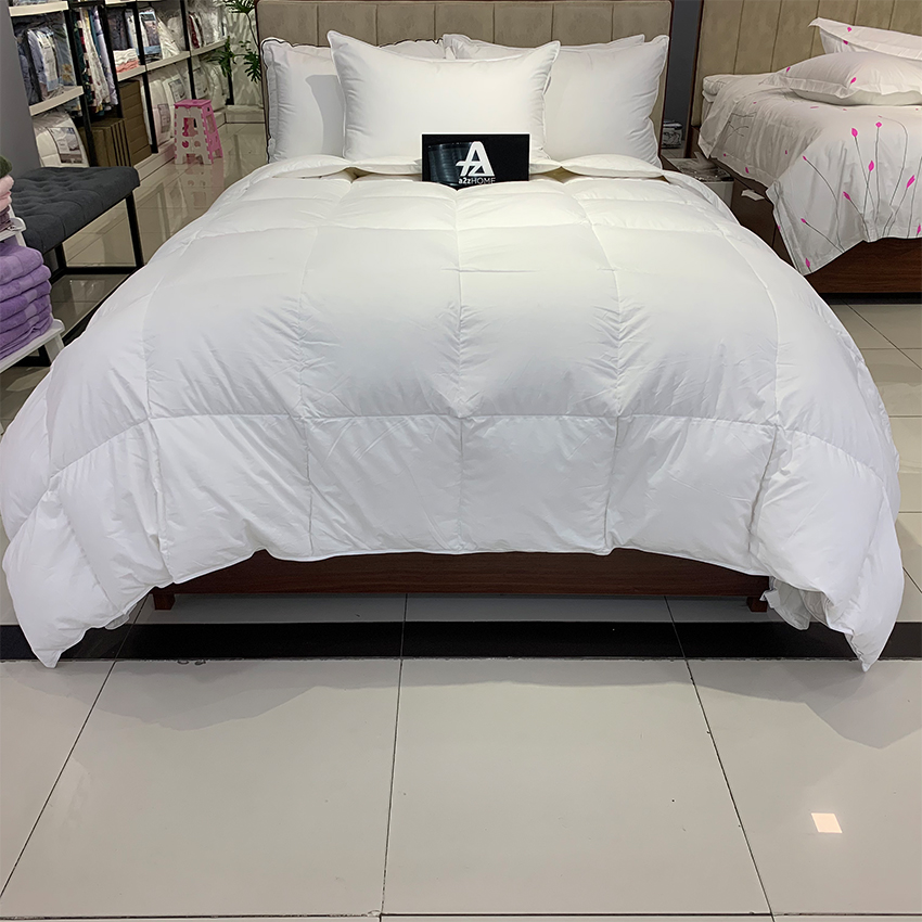 Ruột Chăn/ Mền Lông Vũ Microfiber Cao Cấp A2Z Home Mềm Mại Và Êm Ái - Tặng Tinh Dầu Xịt Gối Lavender 30ml Cao Cấp 149K