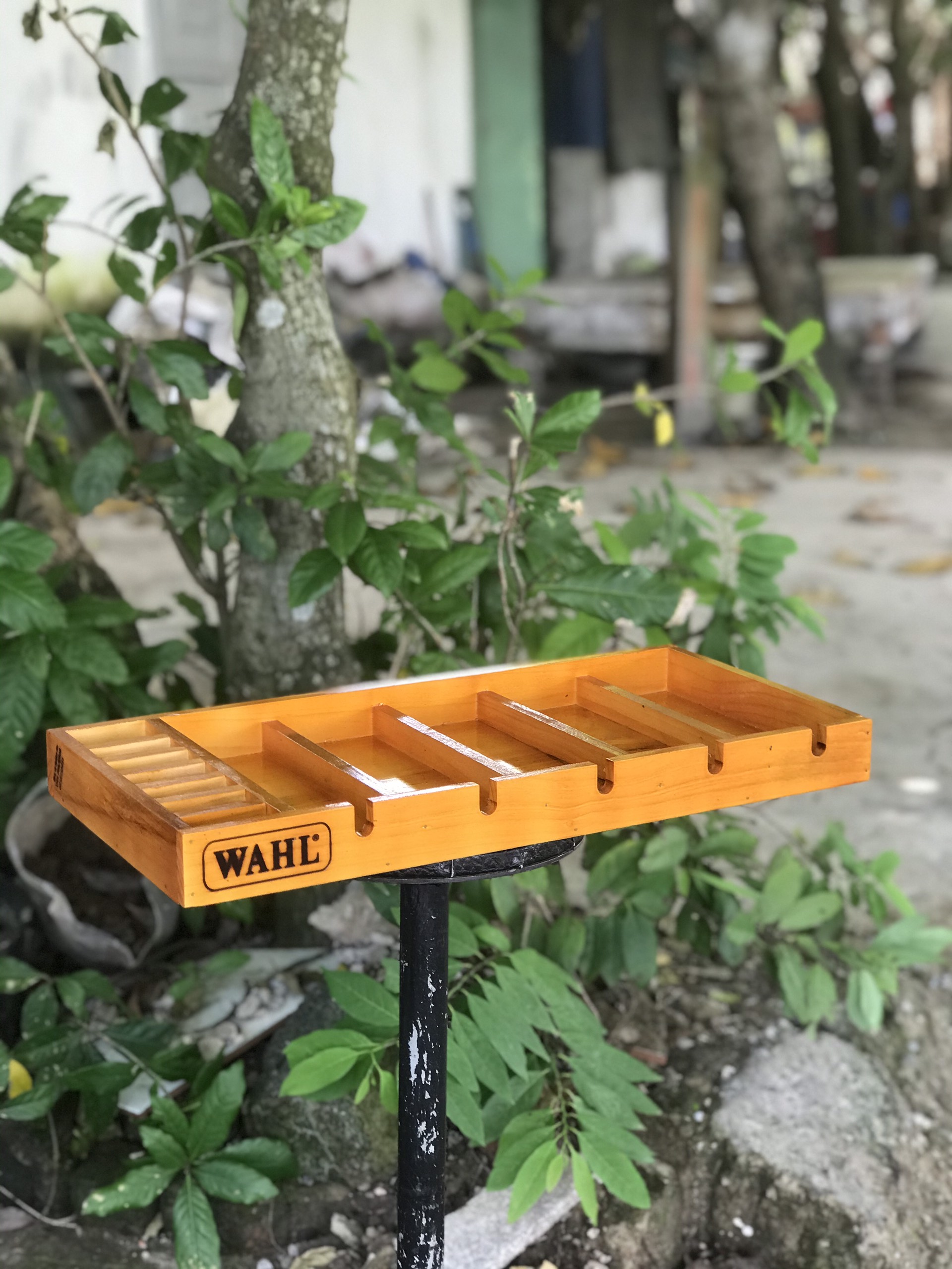 khay gỗ đựng tông đơ