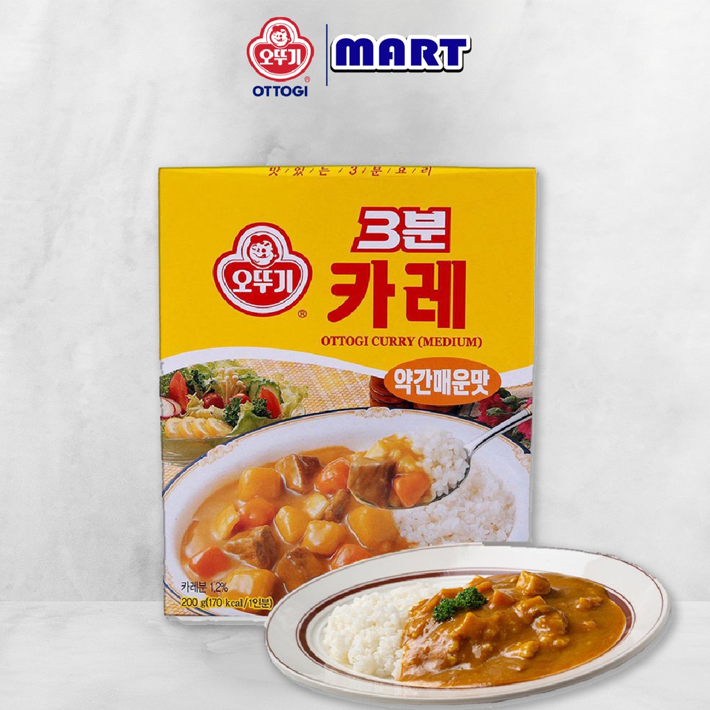 - Sốt cà ri hơi cay Ottogi hộp 200g