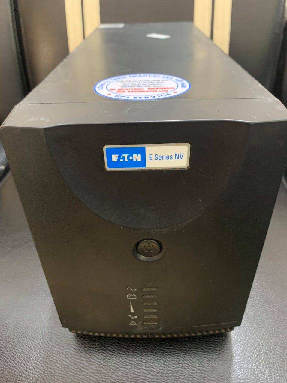 Bộ lưu điện Eaton 2000VA. chưa bao gồm ắc quy