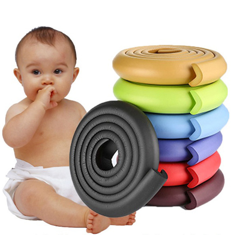 Xốp Bọc Cạnh Bàn Jussy Official Bọc Góc Bàn Cuộn 2M Kèm Keo Dán 2 Mặt Giúp Tránh Va Đập Giữ An Toàn Cho Bé