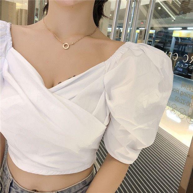 Áo kiểu nữ croptop tay phồng ngắn, đăp chéo ngực, vải kate siêu đẹp 11242B1