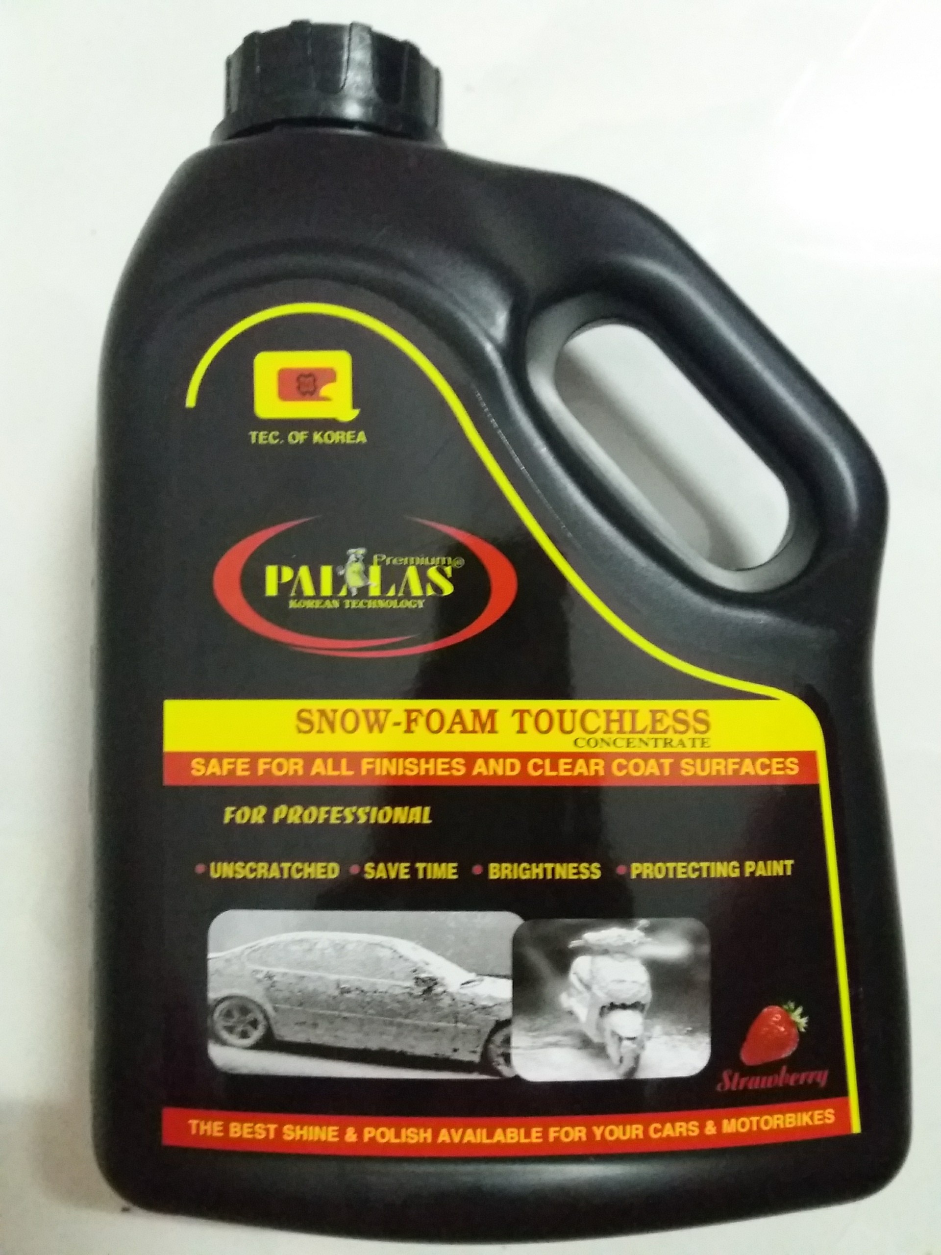 Nước rửa xe bọt tuyết không chạm Pallas Trung Niên, 1,5 lít, chống trầy, bảo vệ sơn luôn sáng bóng, không hại da tay, tiết kiệm thời gian và nhân công