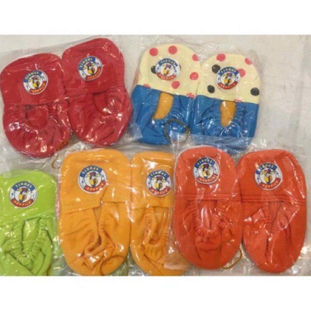 Giày vải in hình dễ thương thương cho bé 5 đôi