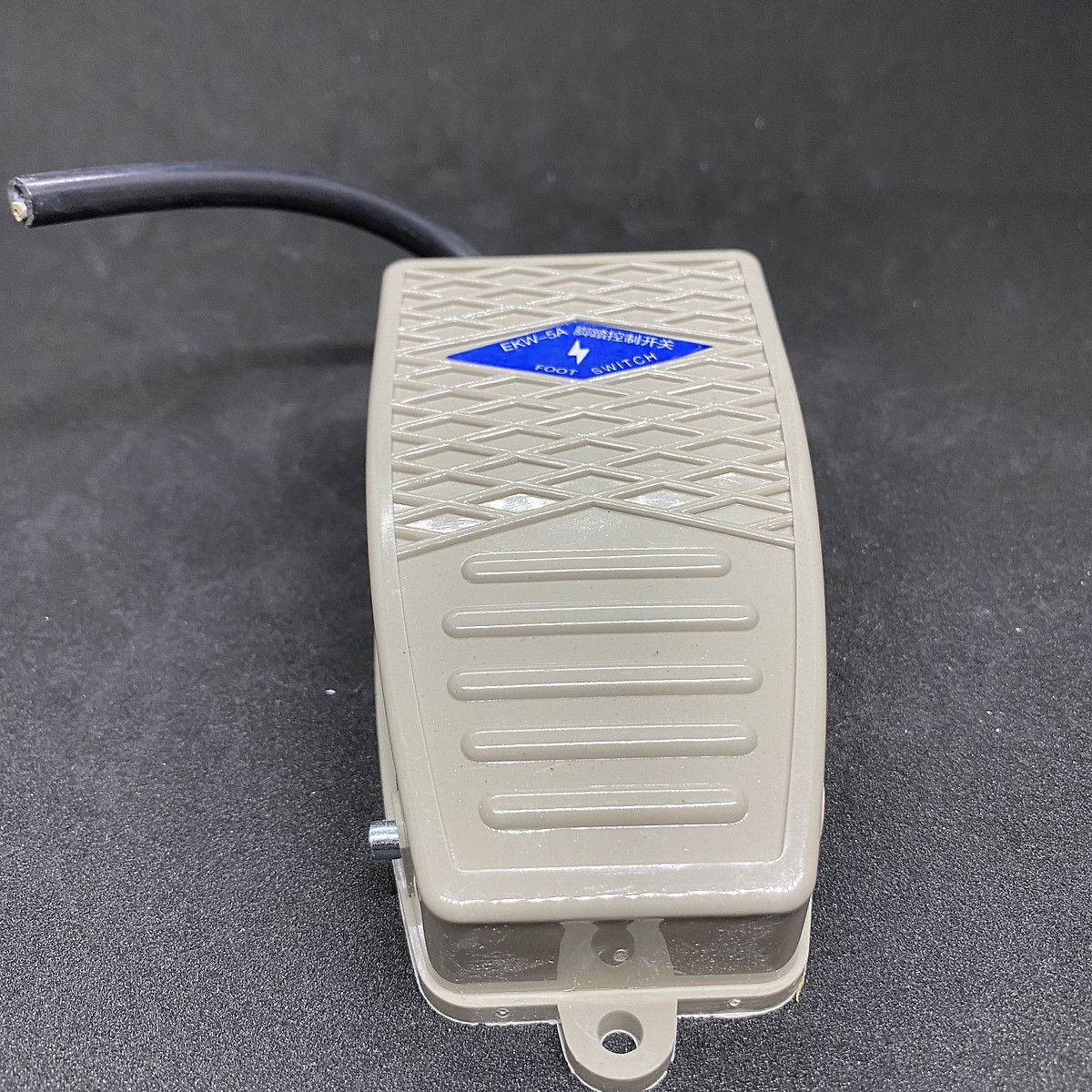 Bàn đạp máy may nhựa EKW-5 A