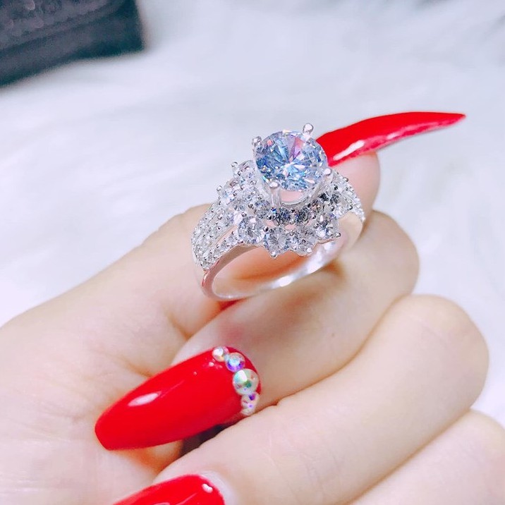 Nhẫn bạc nữ đính đá cao cấp mẫu mới trẻ trung, sang trọng ,Nhẫn QMJ Cam kết chuẩn Bạc Ta sáng đẹp, bền màu không lo đen xỉn, giao hàng giống ảnh, đúng chất lượng