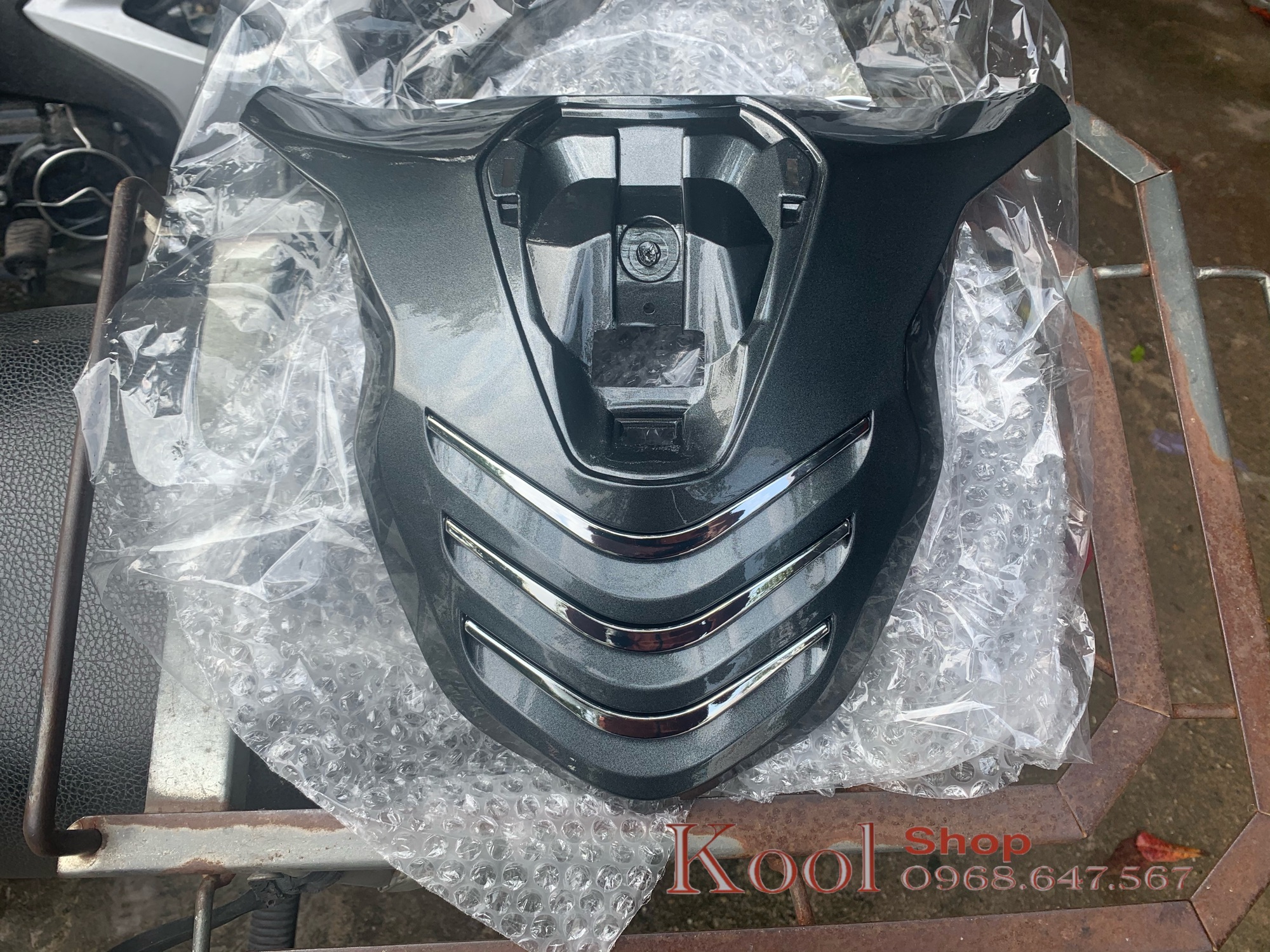 Mặt Lạ SH 2020 Kiểu Dáng 3 Sọc Thể Thao Hàng Đẹp