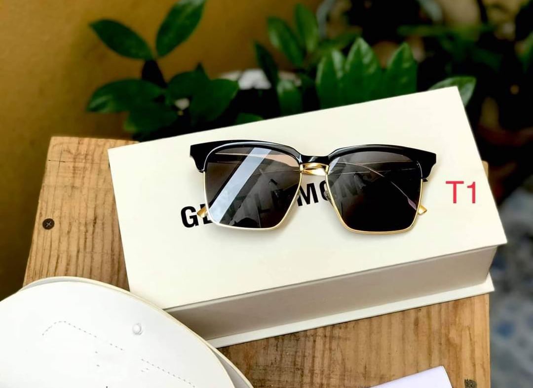 [HCM][Deal Hủy Diệt- Giá Cực Sốc+Tặng Khăn Lau] Kính Mát Nam Nữ- Kính Thời Trang Hàng Hiệu Cực Hot Kiểu Dáng Sang Chảnh