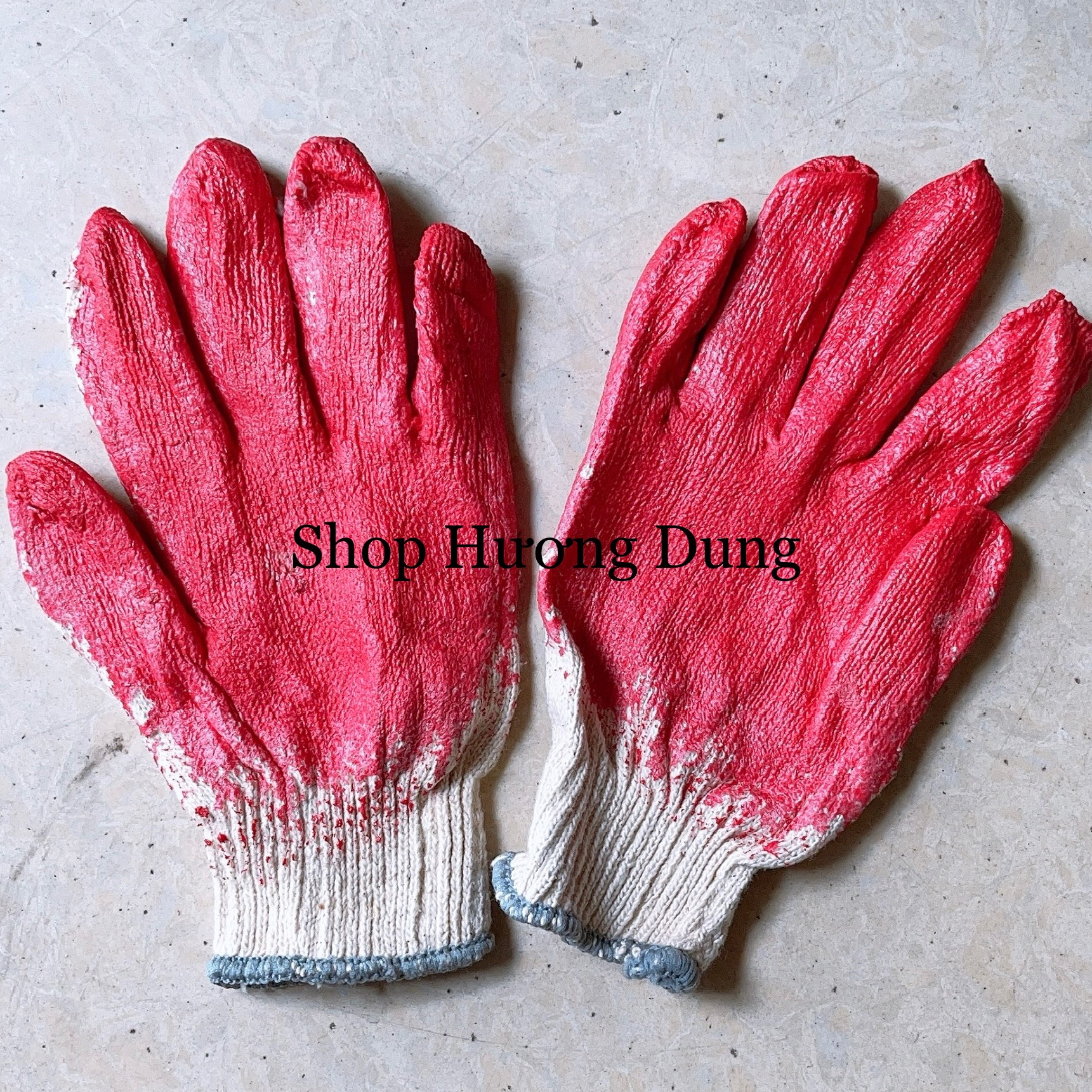 Găng tay sơn đỏ bảo hộ lao động