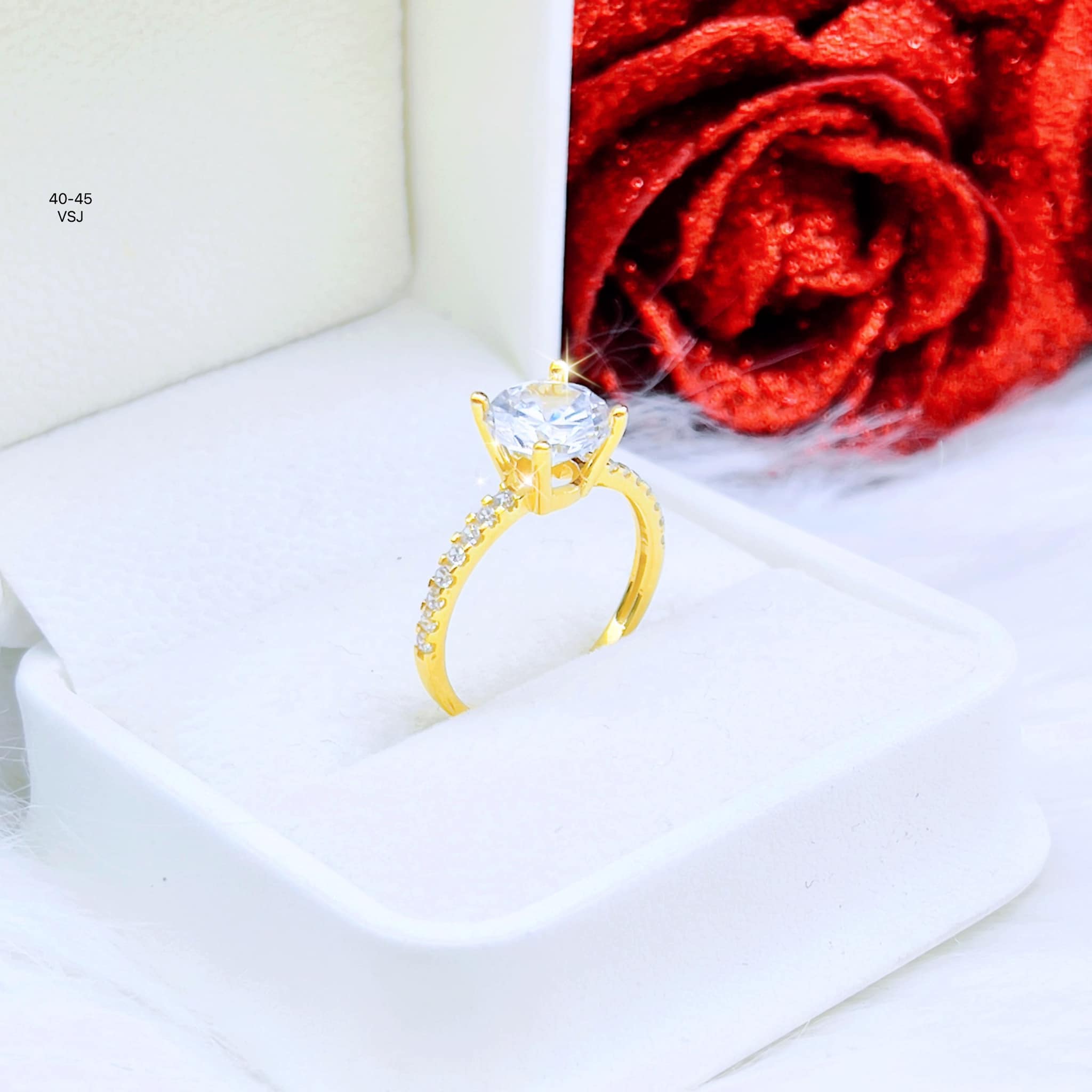 Nhẫn nữ mặt đá xinh chất liệu vàng tây 10k MS44b